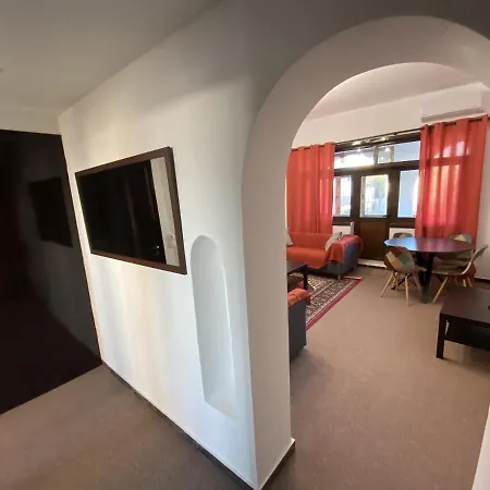 Classic 2 Bedroom Next To Metro - Marousi شقة