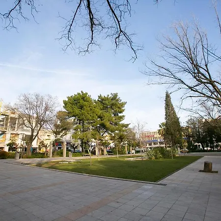 Classic 2 Bedroom Next To Metro - Marousi أثينا
